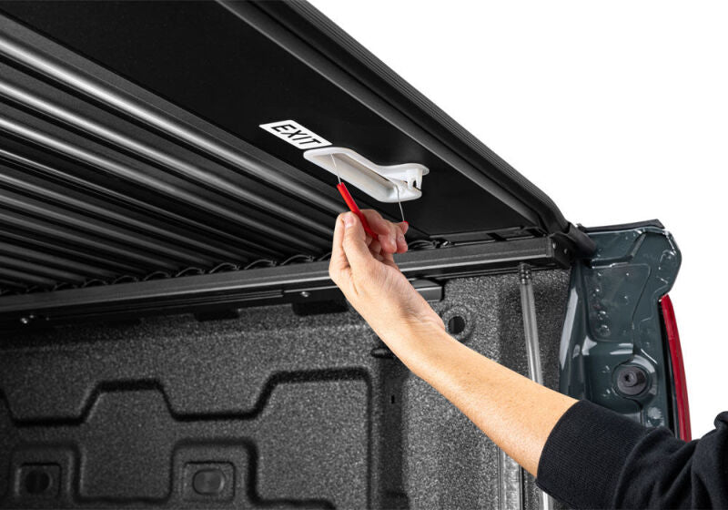 RealTruck 2022-2026 Toyota Tundra 5ft 5in FlushFit Electric Retractable Cover