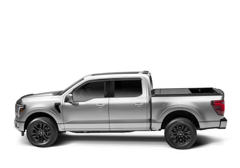 Retrax 24-26 Toyota Tacoma 5ft Bed (Needs to Have Deck Rail Sys) RetraxPRO EZ-Off FRC-4000