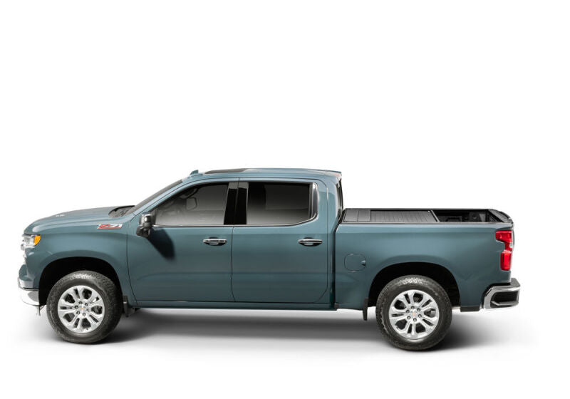 RealTruck 2020-2026 Chevy/GMC HD 2500/3500 6ft 10in FlushFit Electric Retractable Cover