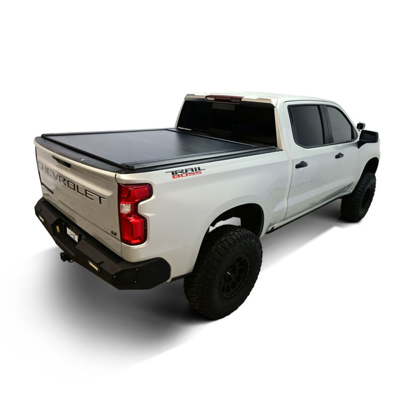 Westin 19-26 GM Silverado/Sierra 1500 5ft 8in Bed Manual Retractable Tonneau Cover - Black