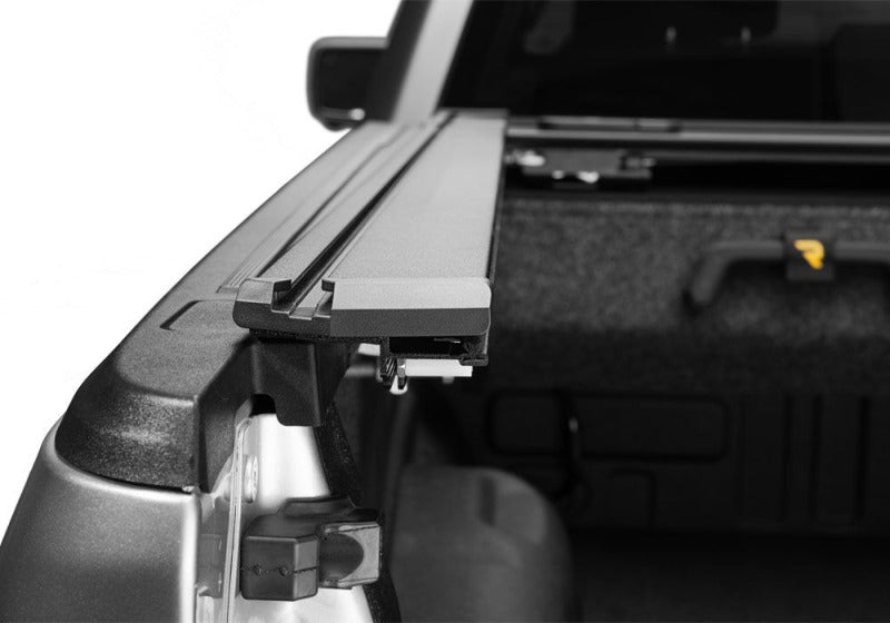 Retrax 20-26 Chev/GMC Silverado/Sierra 2500/3500 6.9ft (No Side Boxes) RetraxPRO EZ-Off FRC-4000